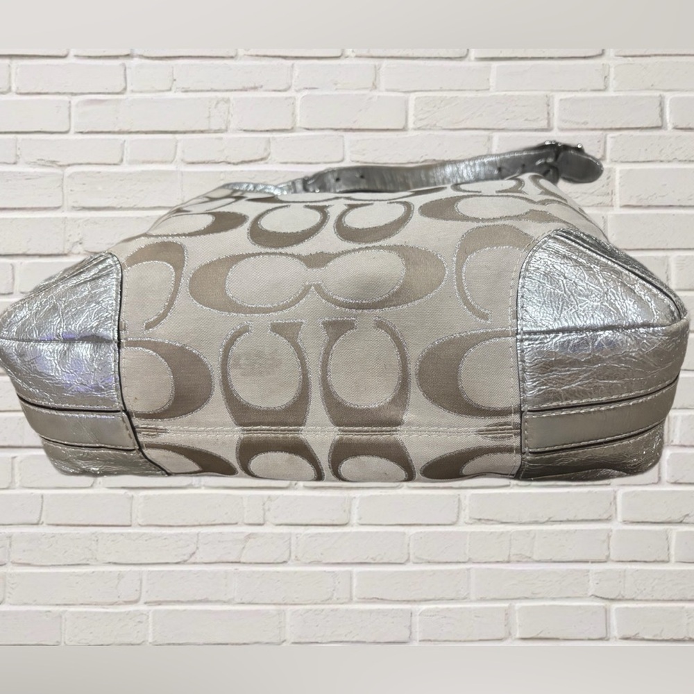 Coach Signature Metallic Silver Hobo Shoulder Bag Purse B1225-15731 Pink Lining - Picture 5 of 14